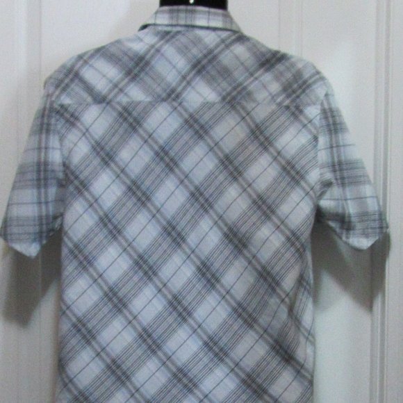 Men's Faded Blue medium Plaid shirt - Picture 7 of 9